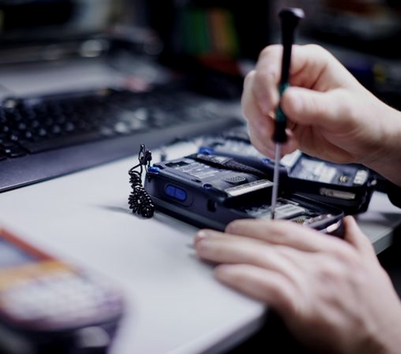 Warehouse hardware reparaties
